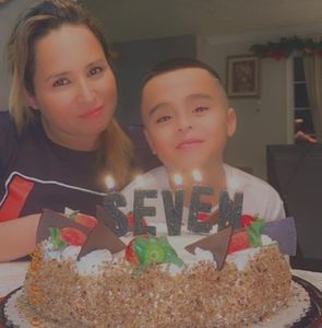 Meet your Posher, Yaneth